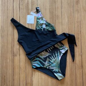 Baiia Reversible Wrapsuit